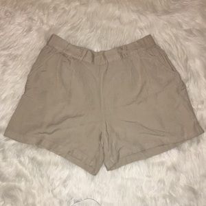 a new day Khaki Shorts L